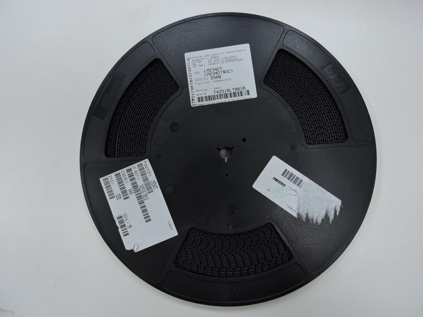LM234DT stock photo 1