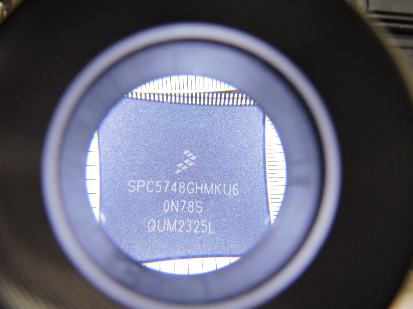 SPC5748GHK0AMKU6 stock photo 2