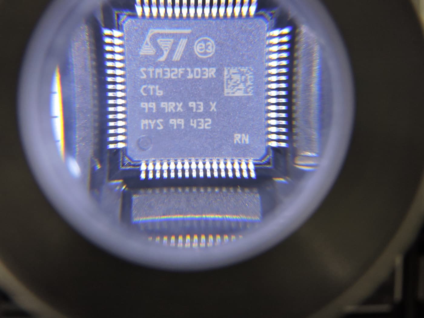 STM32F030C8T6 stock photo 2